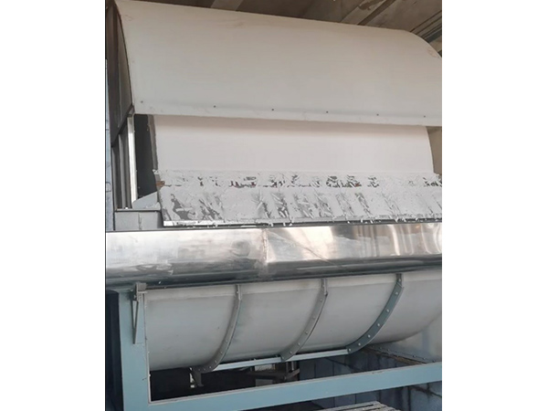 Chemical vacuum drum filter
